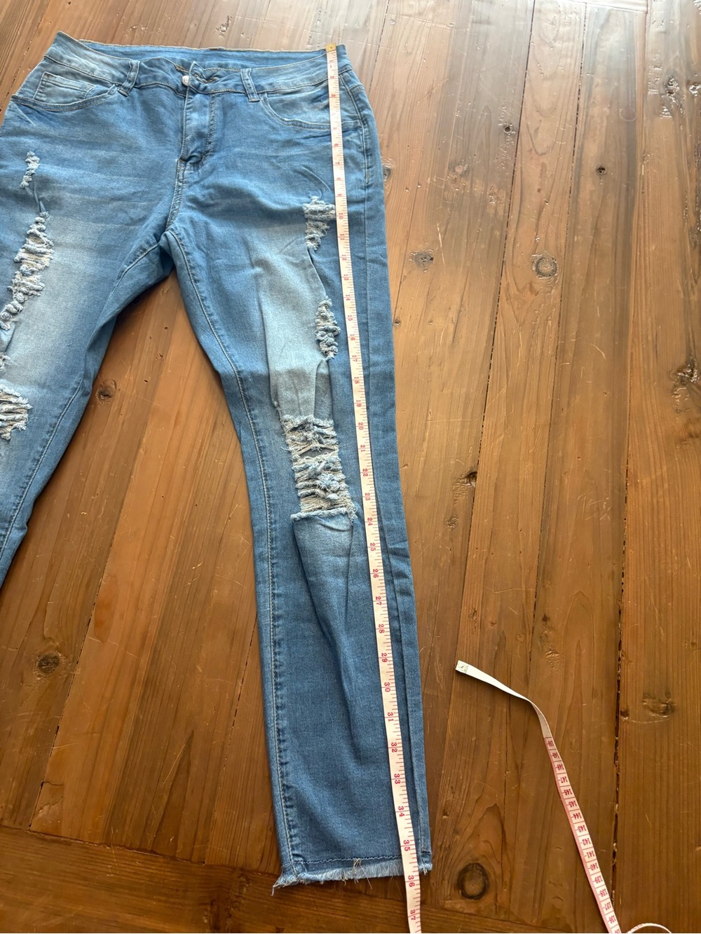Distressed Skinny Jeans in Blue Waist 28 - Picture 7 of 8